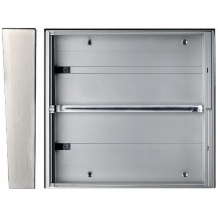 Krabice montážní nad omítku se stříškou GARANT čtyři moduly jmenovník horizontální hliníkový profil