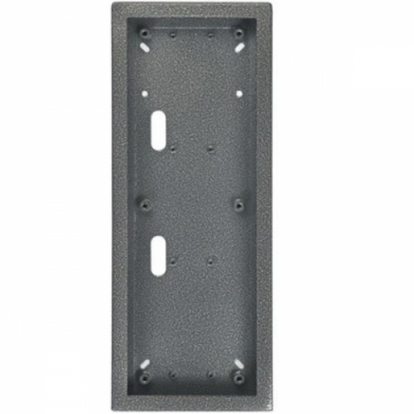 Krabice montážní nad omítku KARAT tři moduly vertikální barva antika stříbrná